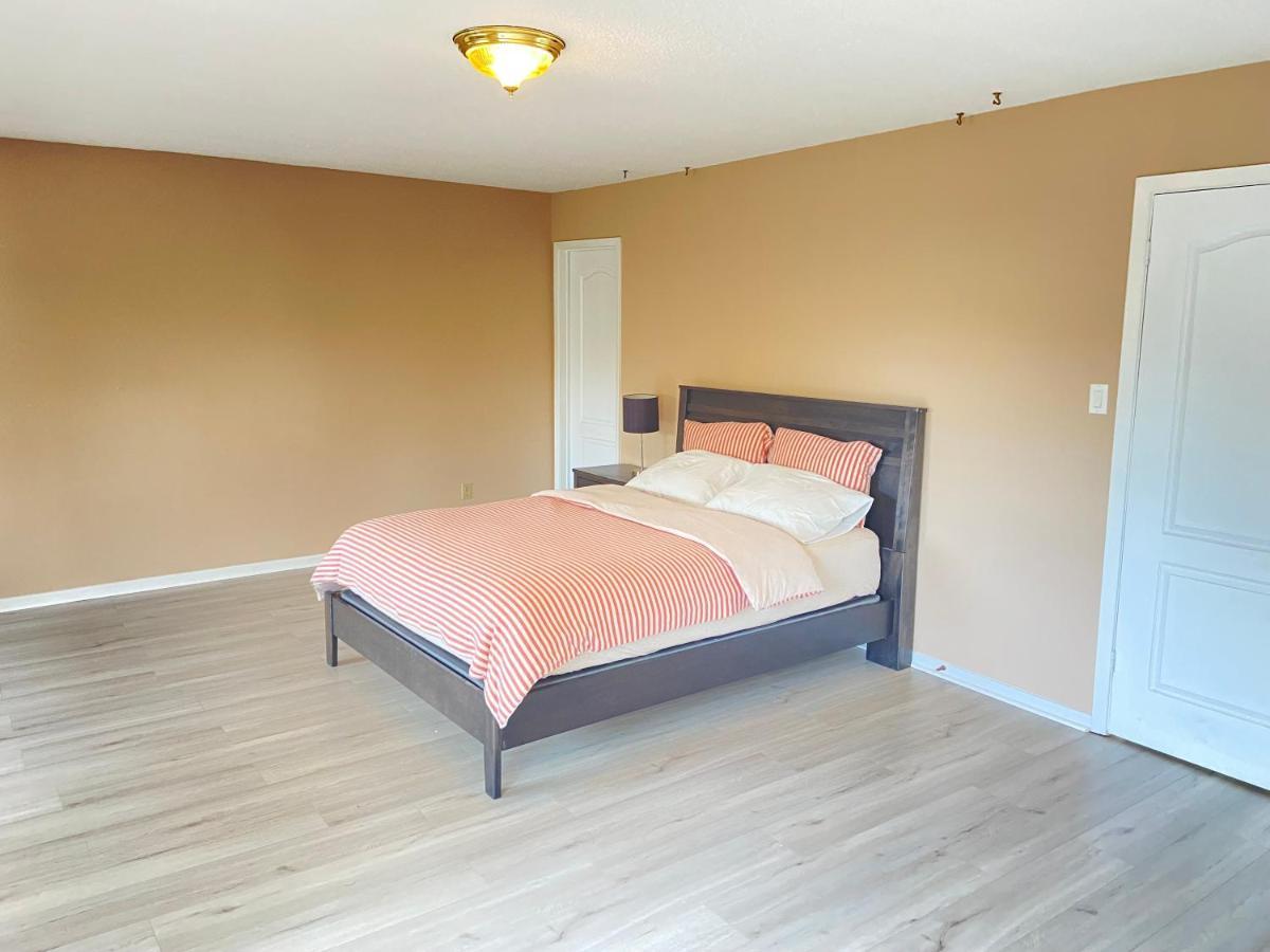דירות טורונטו 41 Huntsmill Blvd מראה חיצוני תמונה